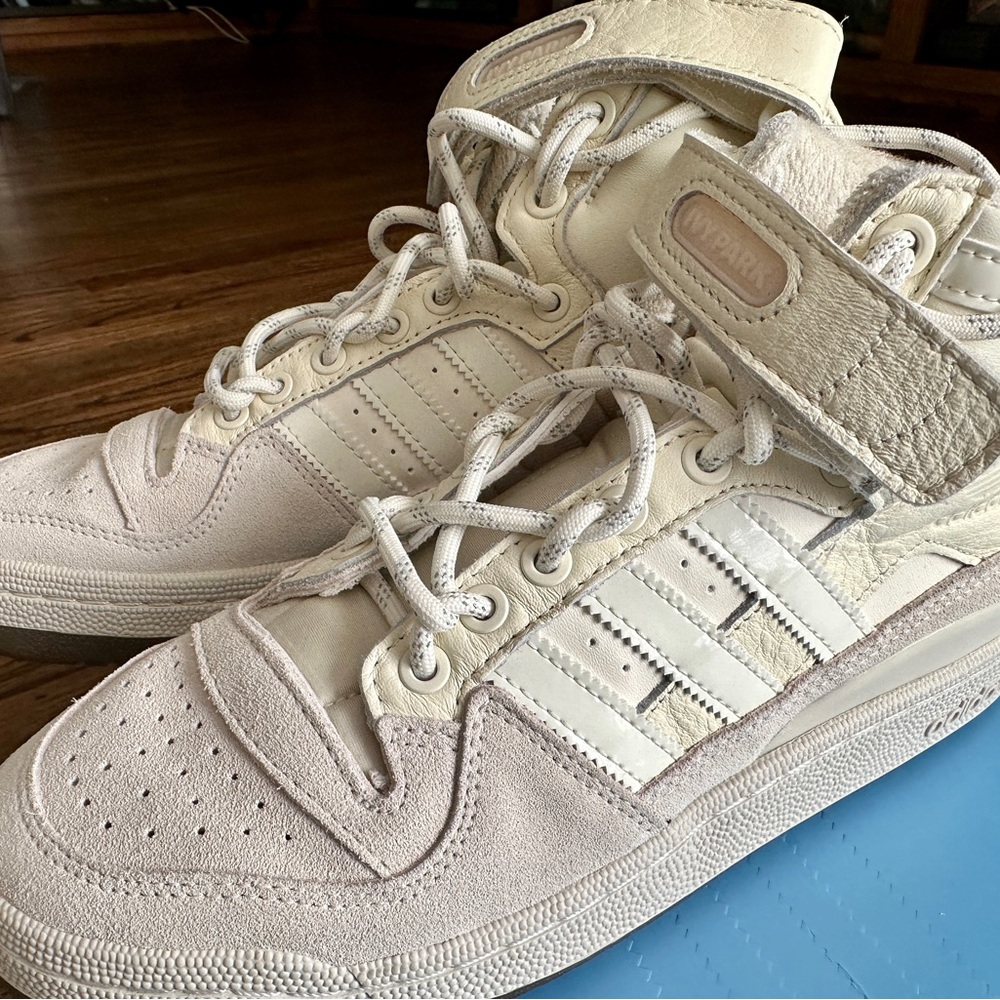 adidas x Ivy Park Men’s 7.5/Women’s 8.5 Forum Mid Shoes